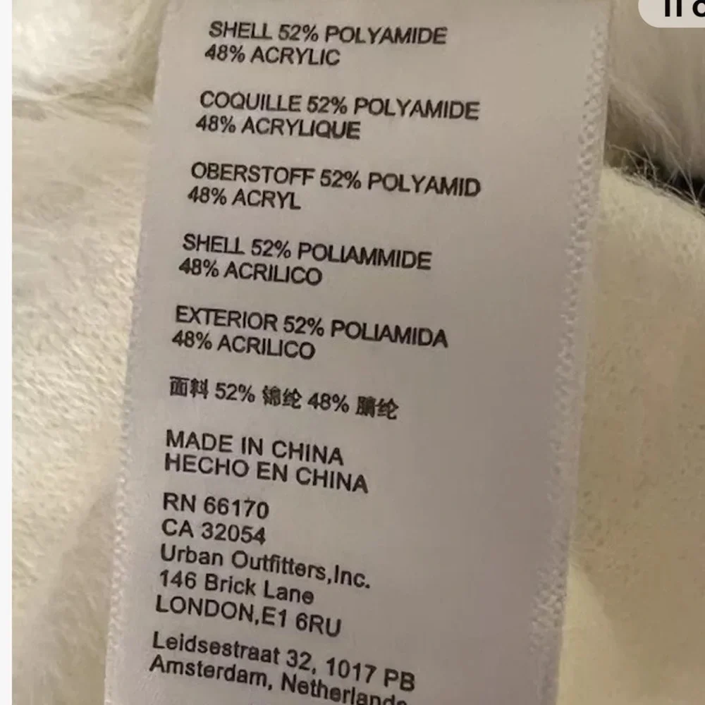 Nwt urban outfitters fuzzy cropped cardigan white L - Picture 10 of 10